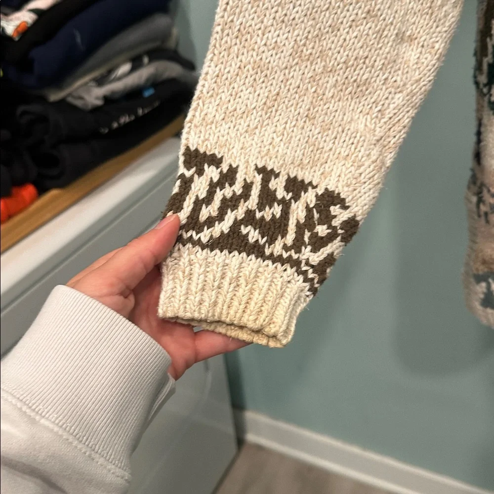 Vintage chunky knitted patterned sweater